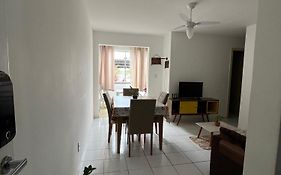 Apartamento 2 quartos próximo a praia com ar condicionado
